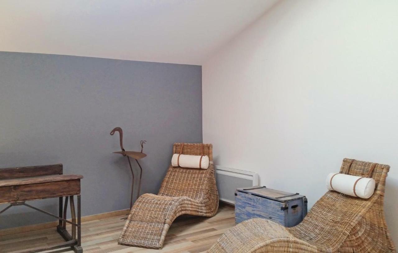 2 Bedroom Amazing Home In Narbonne Exterior foto
